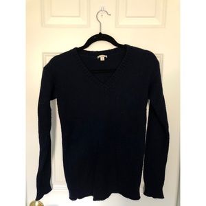 Navy Gap V-neck